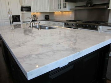 Kitchen with quartz countertops