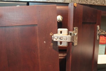 broken hinge